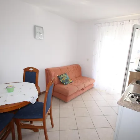 Rose Apartment *